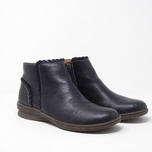 Comfortiva Fallston Ankle Boots Black Leather Weatherproof Side Zip Size 9 N